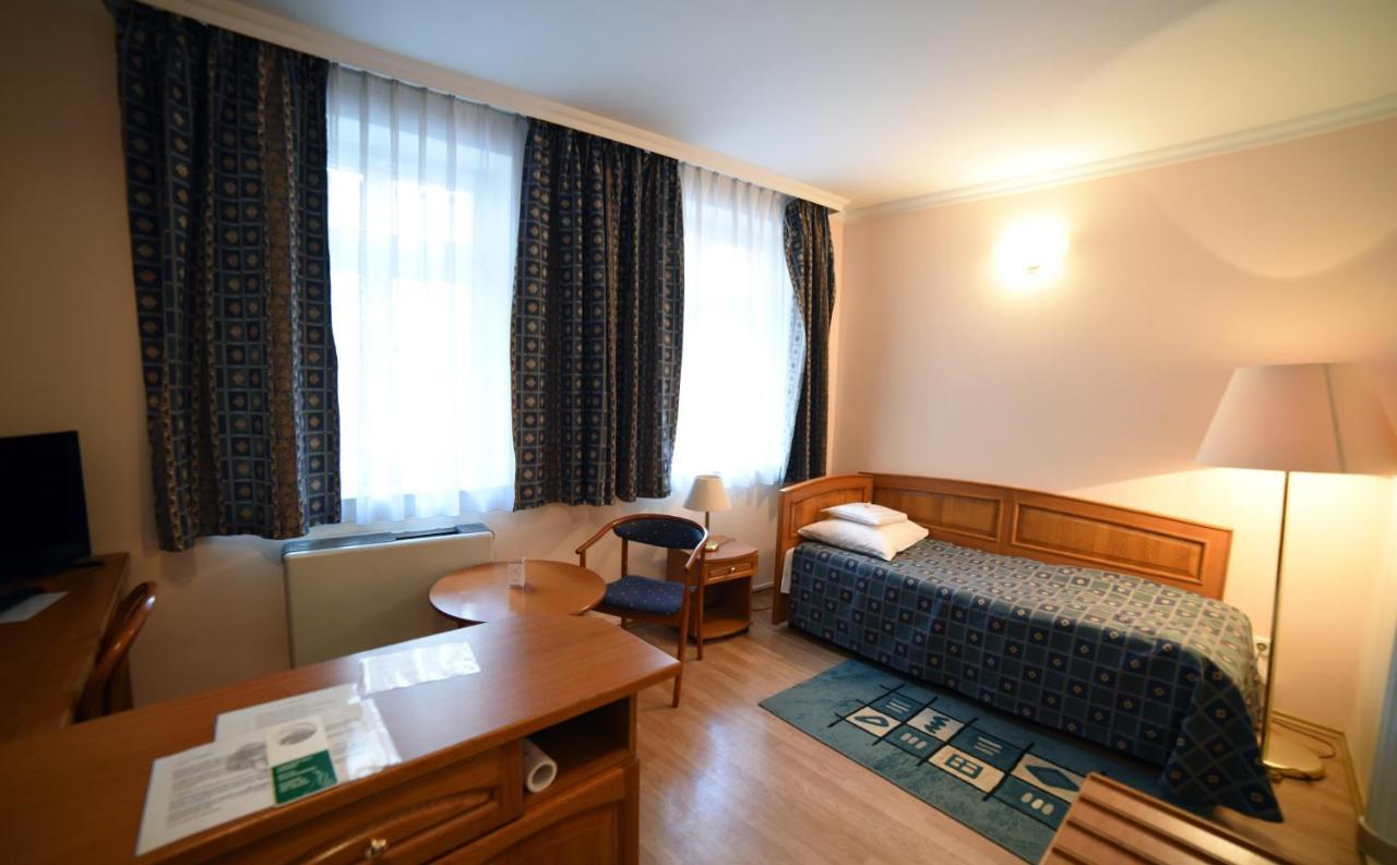 Hotel Pannonia Miskolc Eksteriør bilde