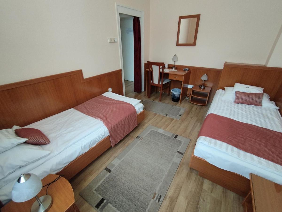 Hotel Pannonia Miskolc Eksteriør bilde