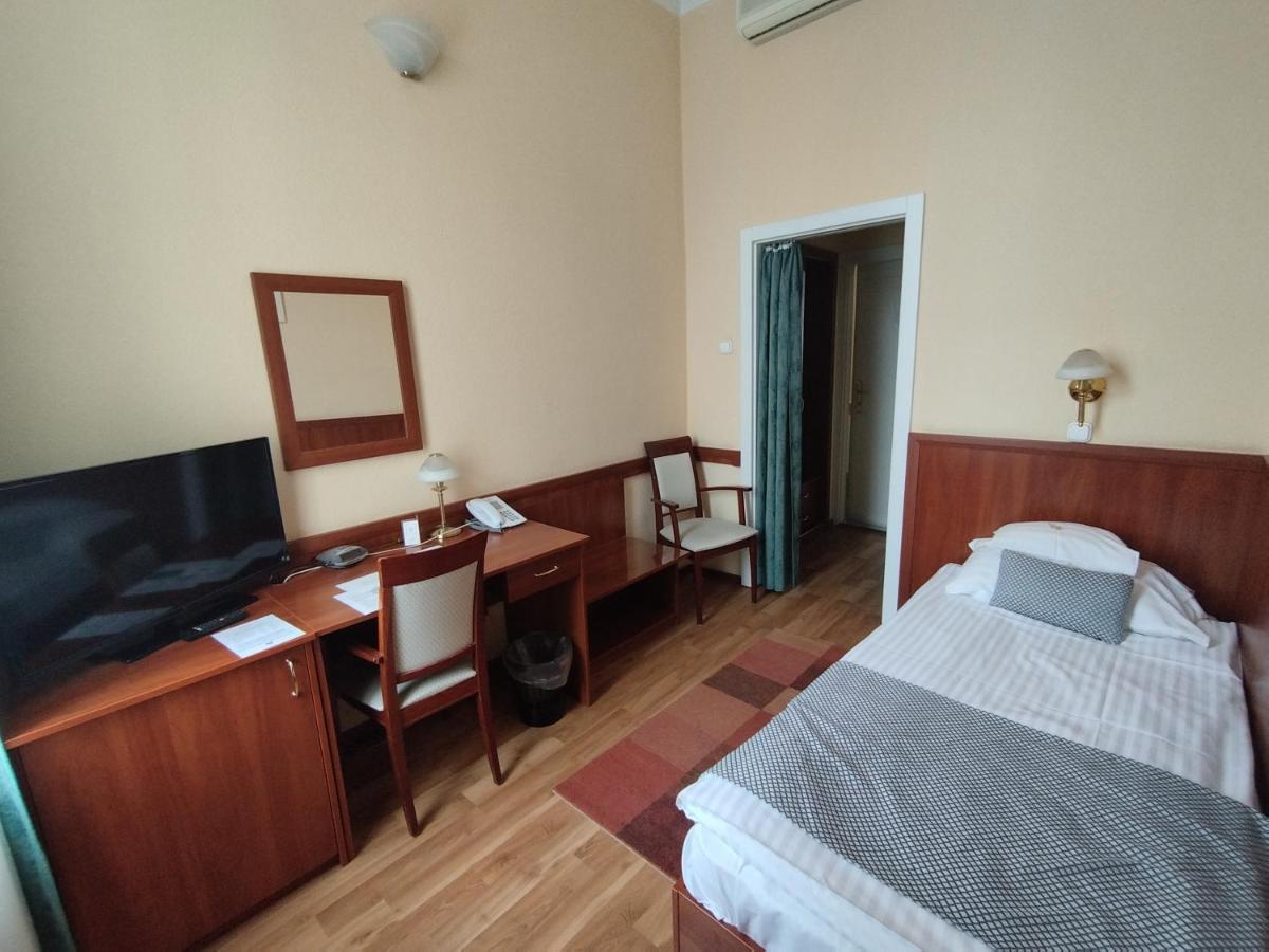 Hotel Pannonia Miskolc Eksteriør bilde