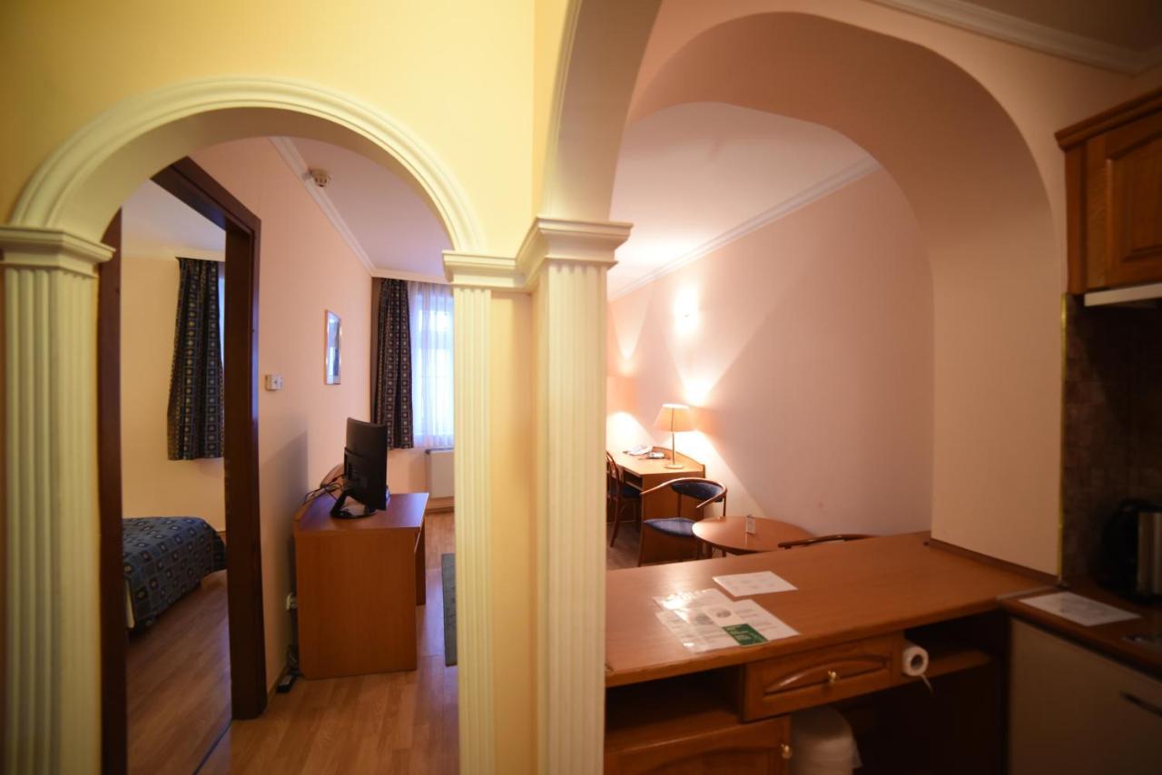 Hotel Pannonia Miskolc Eksteriør bilde
