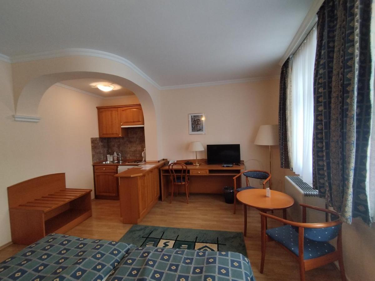 Hotel Pannonia Miskolc Eksteriør bilde