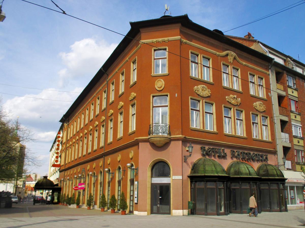Hotel Pannonia Miskolc Eksteriør bilde